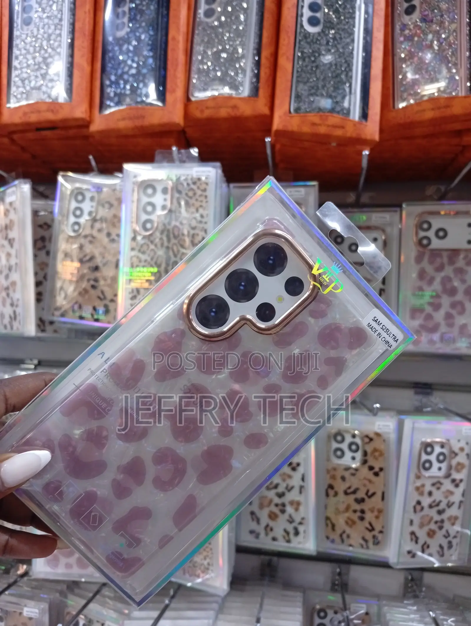 Leopard-Print Protective Case for Samsung Galaxy S25 Ultra .