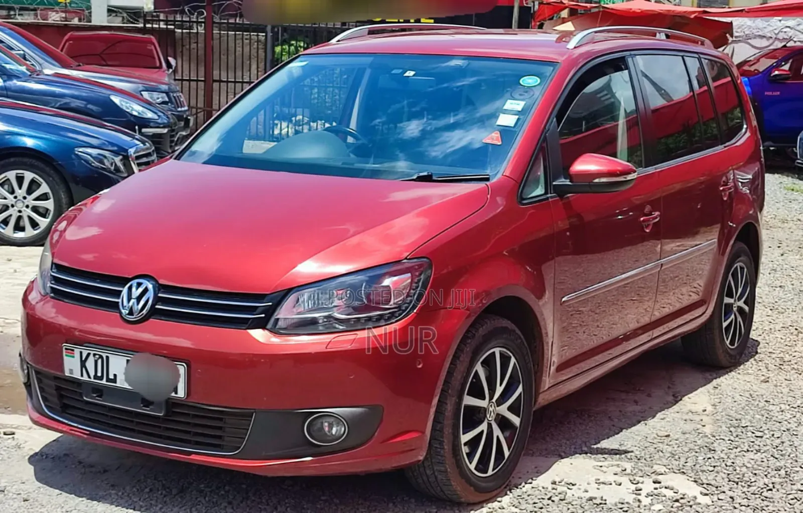 Volkswagen Touran 2016 Red