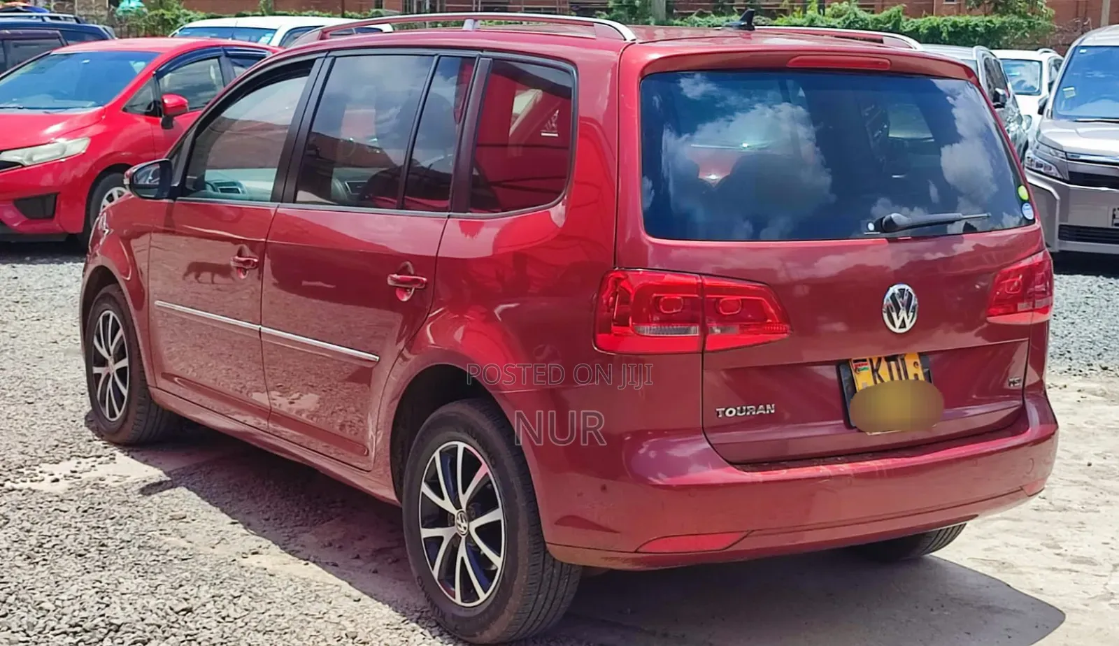Volkswagen Touran 2016 Red