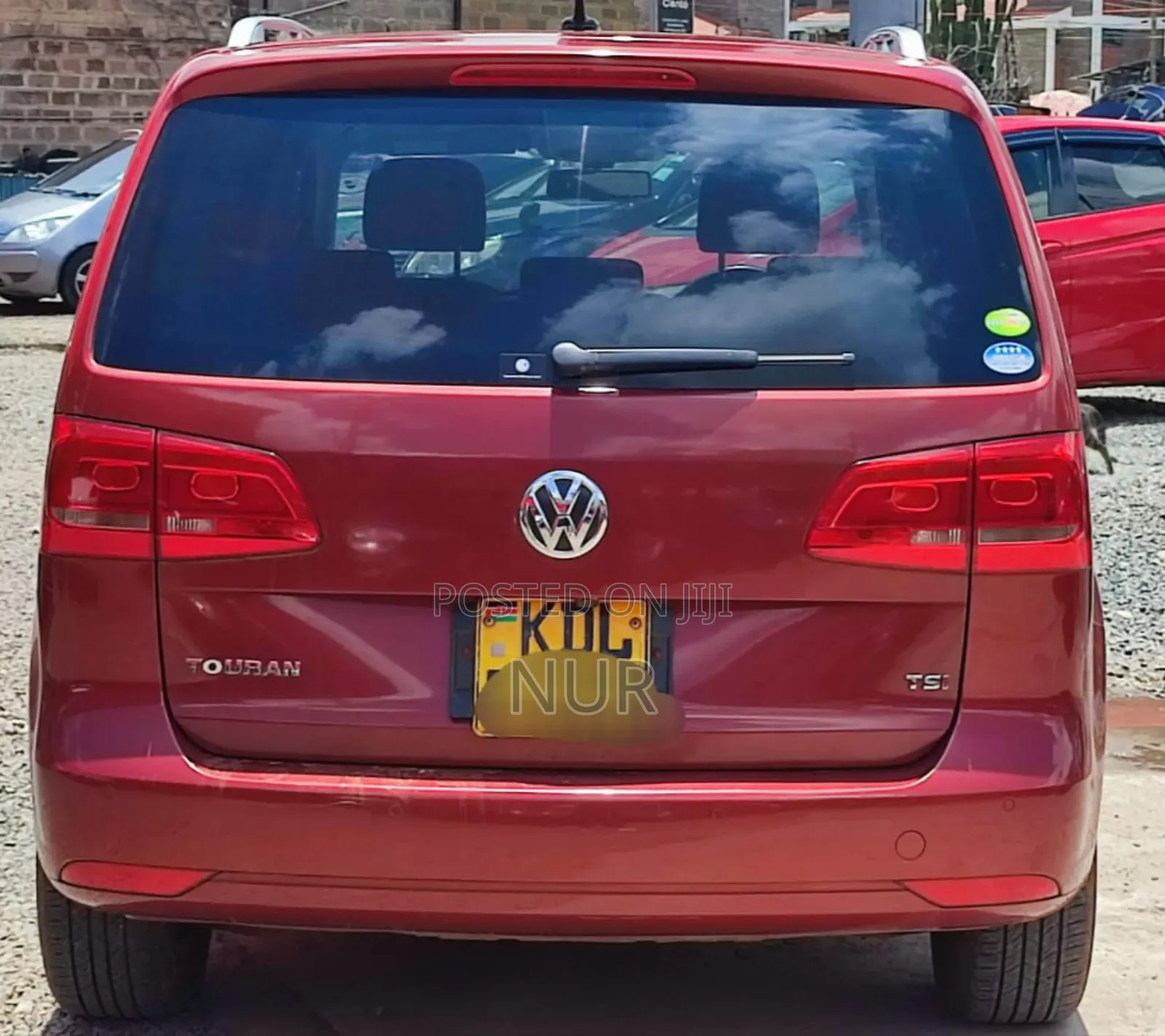 Volkswagen Touran 2016 Red