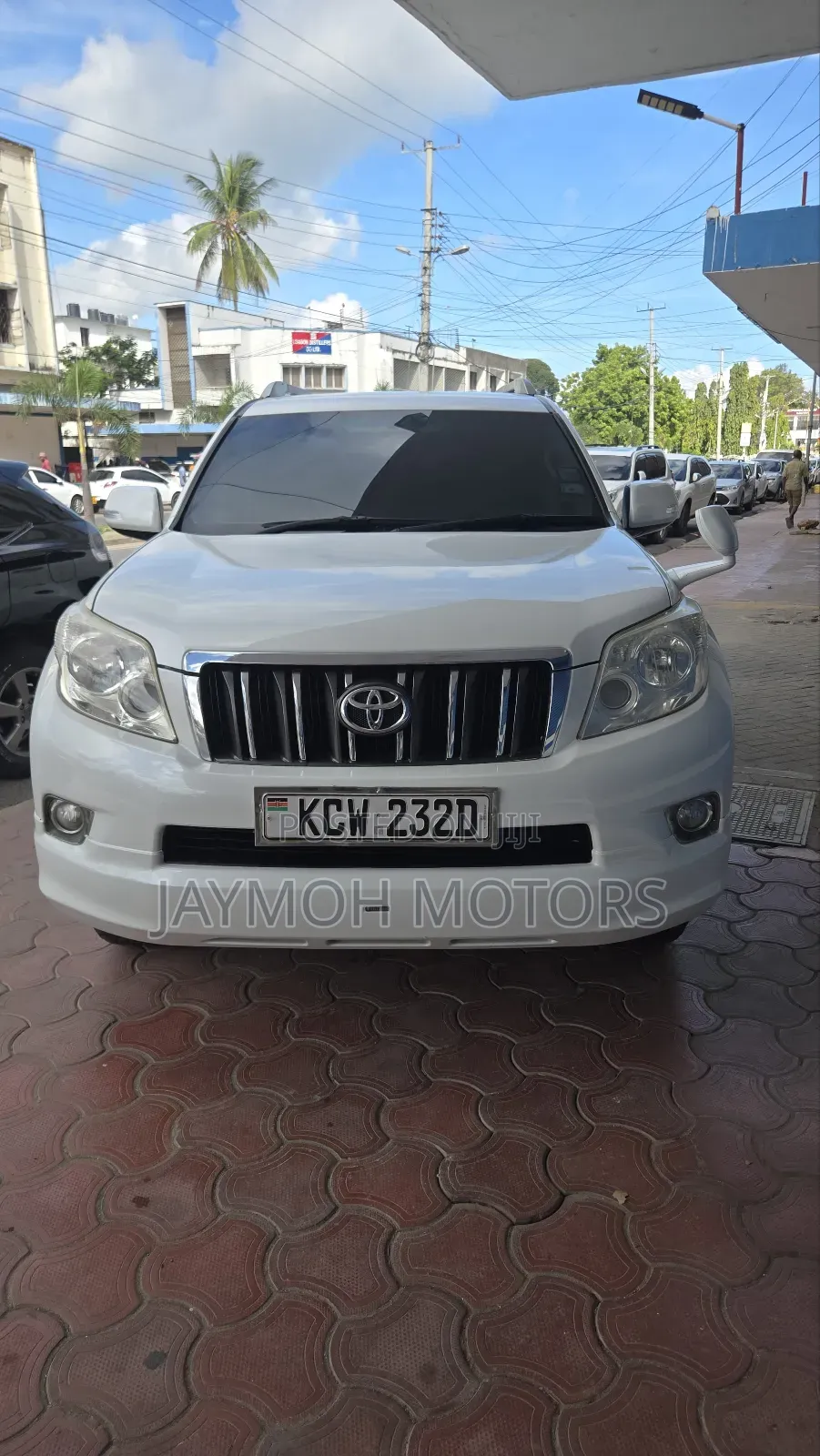 Toyota Land Cruiser Prado 2013 White