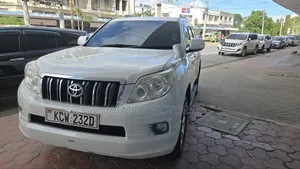 Toyota Land Cruiser Prado 2013 White