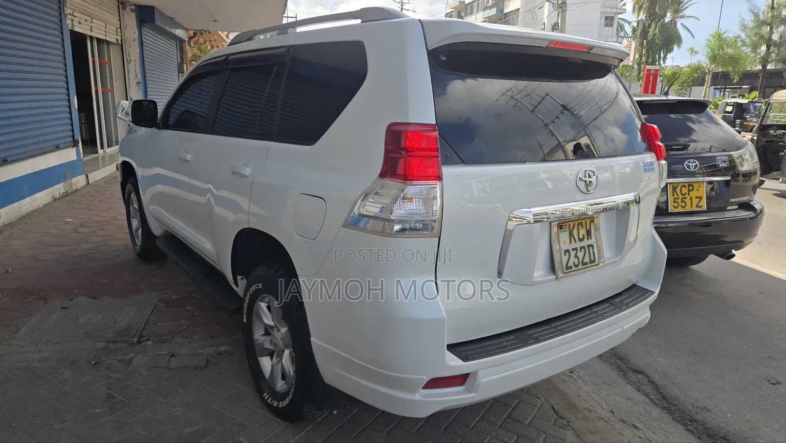 Toyota Land Cruiser Prado 2013 White