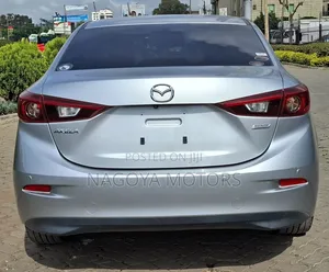 Mazda Axela 2018 Silver
