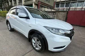 Honda Vezel 2016 White