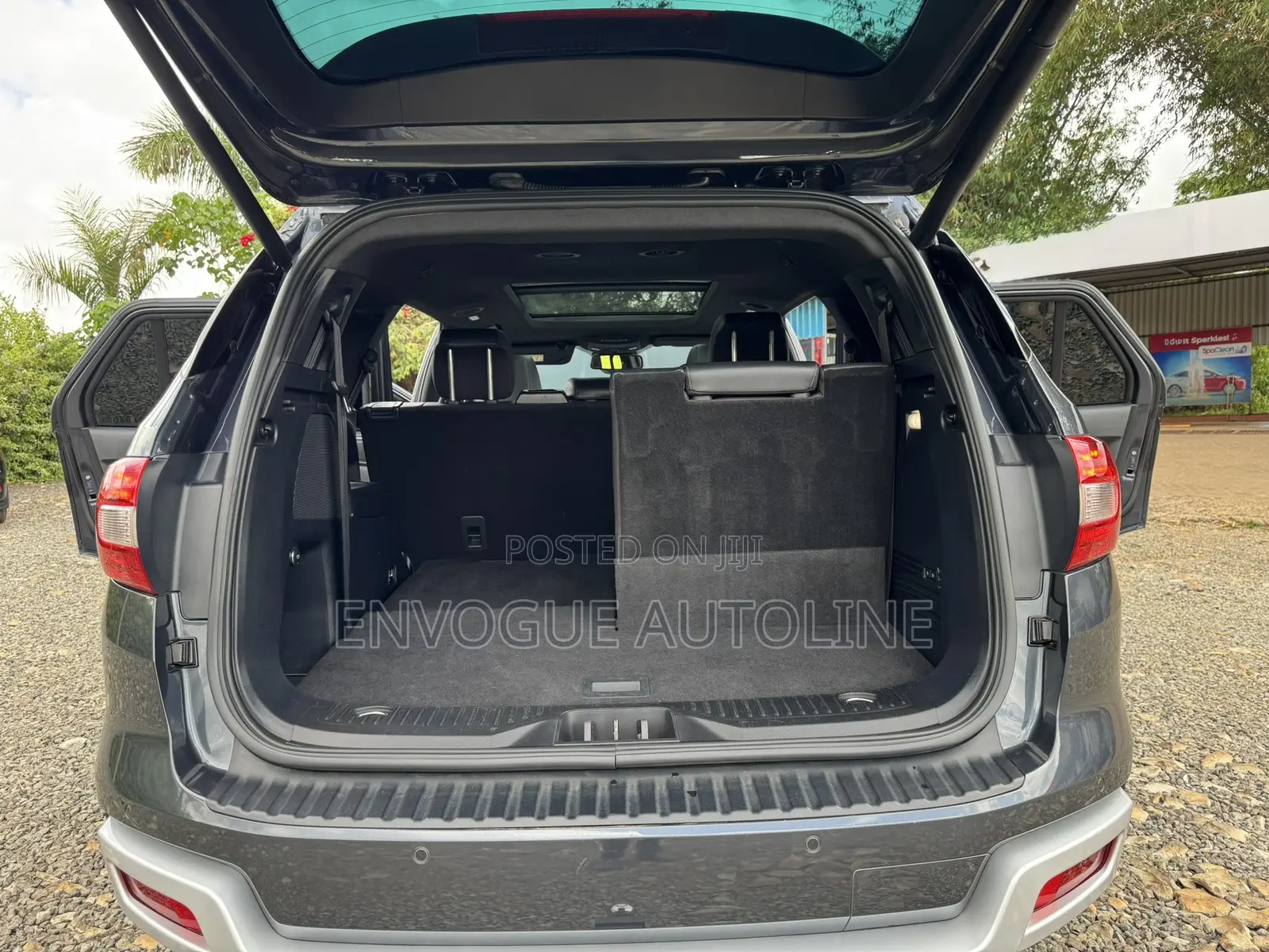 Ford Everest 2020 Gray