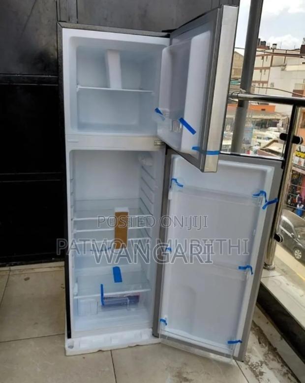 Double Doored. Ailyons 216l Fridge