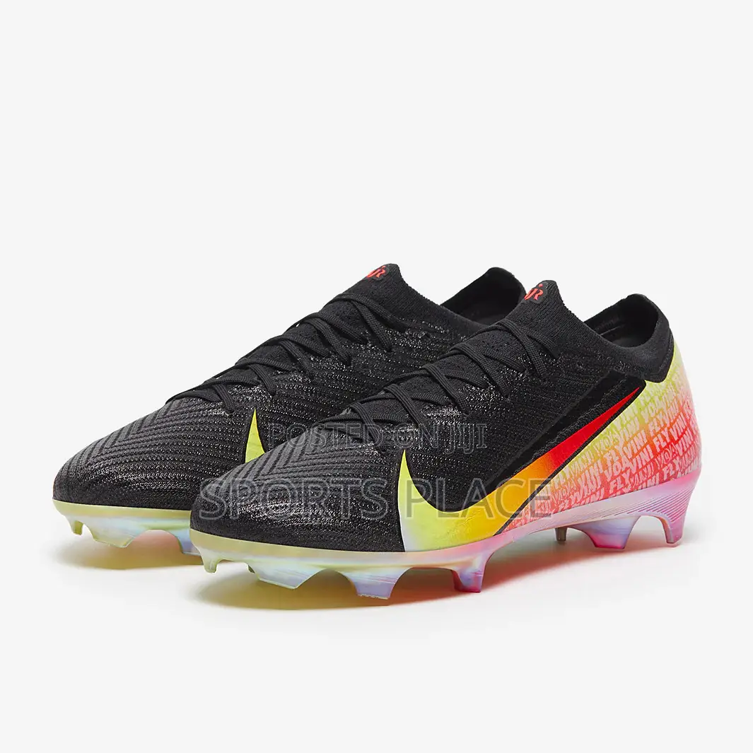 Merc Vapor 16 "Vini Jr" Black Dynamic Football Boots