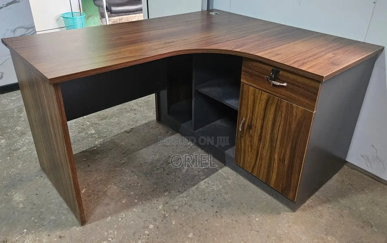 Office Desk : Staff 1.4m Advanced Curved Office Desk