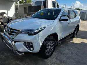 Toyota Fortuner 2020 White