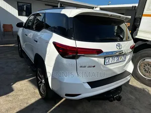 Toyota Fortuner 2020 White