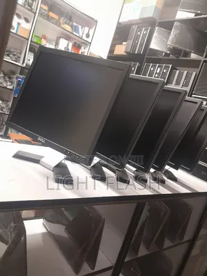 17 Inches Monitor Dell Redurbished