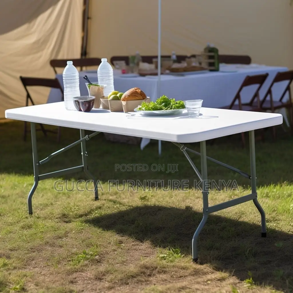 1.8m Folding Outdoor Plastic Dining Table