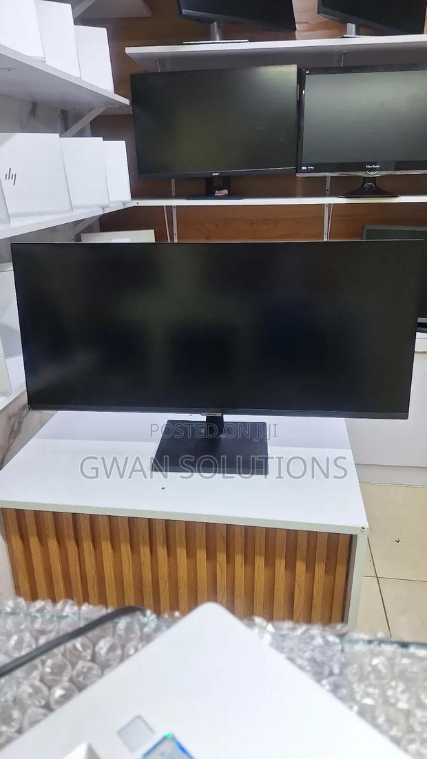 Samsug 34" Inches Flat S34c502gan