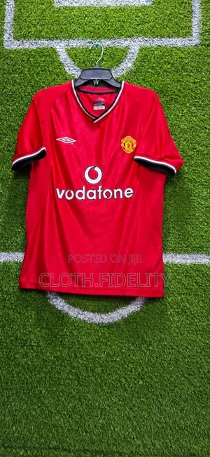 Manchester United Vodafone 00/02 Home Retro Jersey
