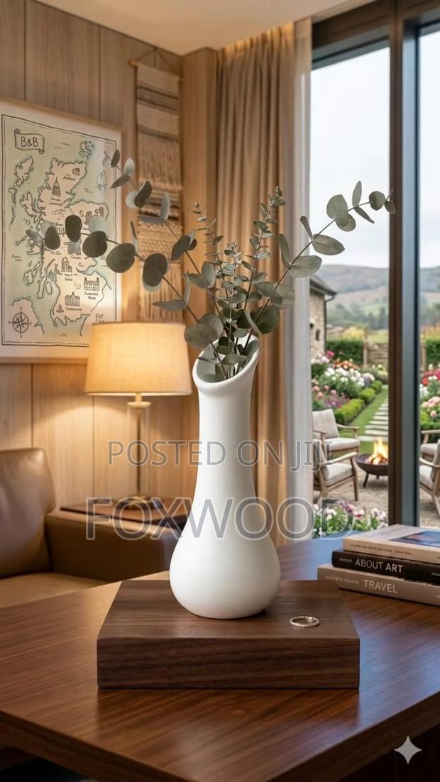 Ceramic Nose Flower Vase Small 18cm - main view