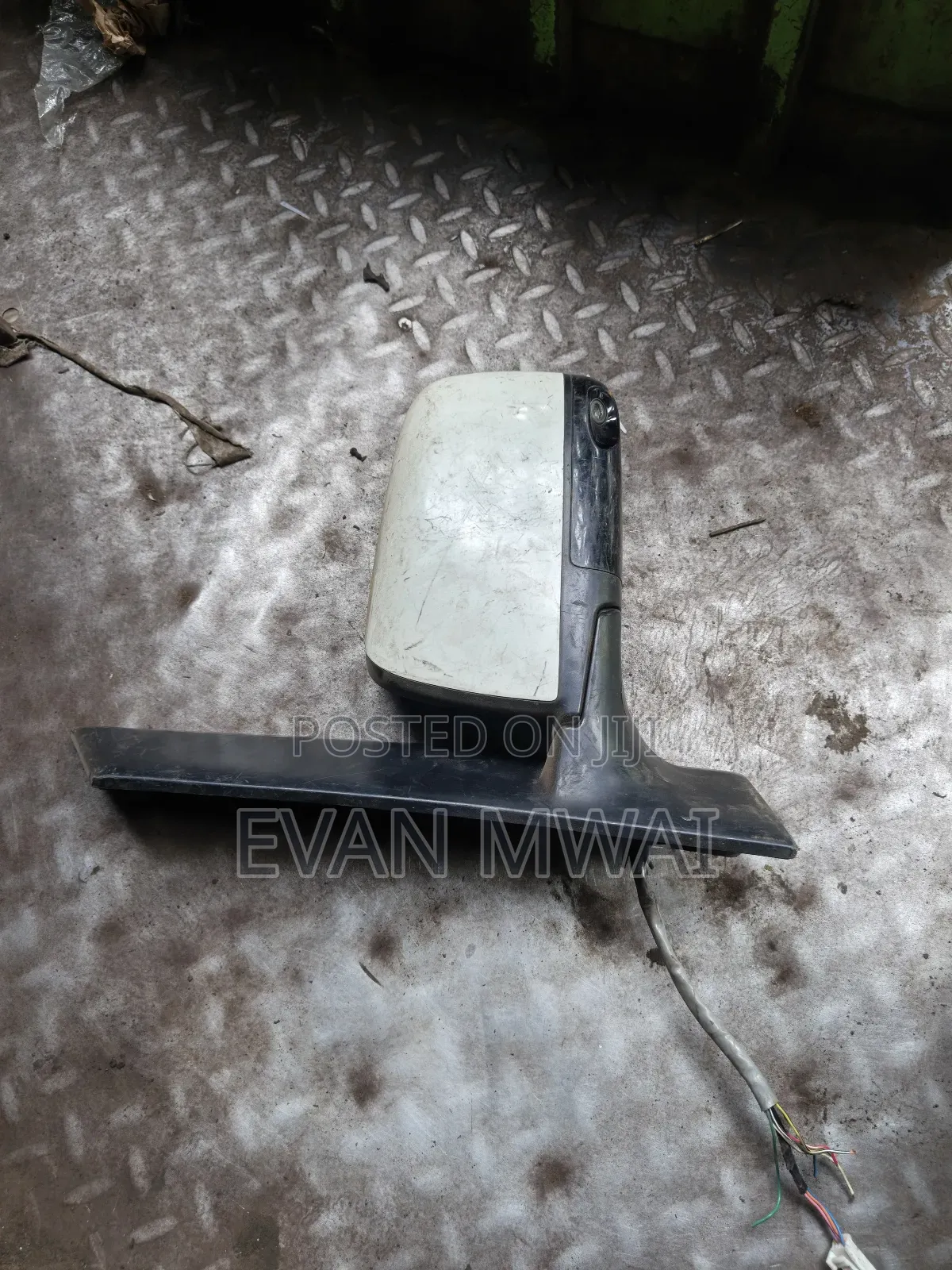 Nissan Serena 2005 Side Mirror Left Side Only Available