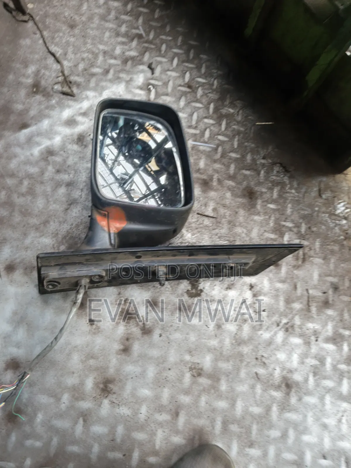 Nissan Serena 2005 Side Mirror Left Side Only Available