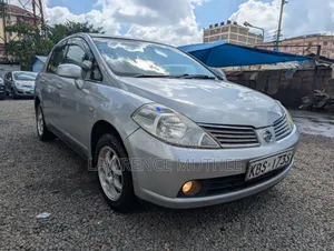 Nissan Tiida 2005 Silver