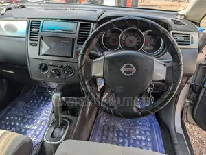 Nissan Tiida 2005 Silver
