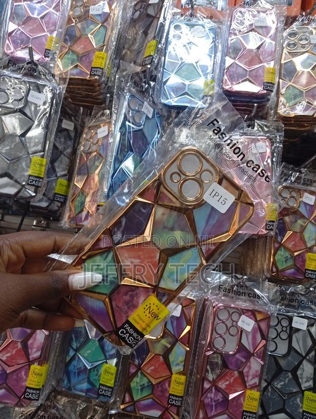Geometric Diamond Pattern Case, Suitable for Various iPhone Models. - thumbnail 2
