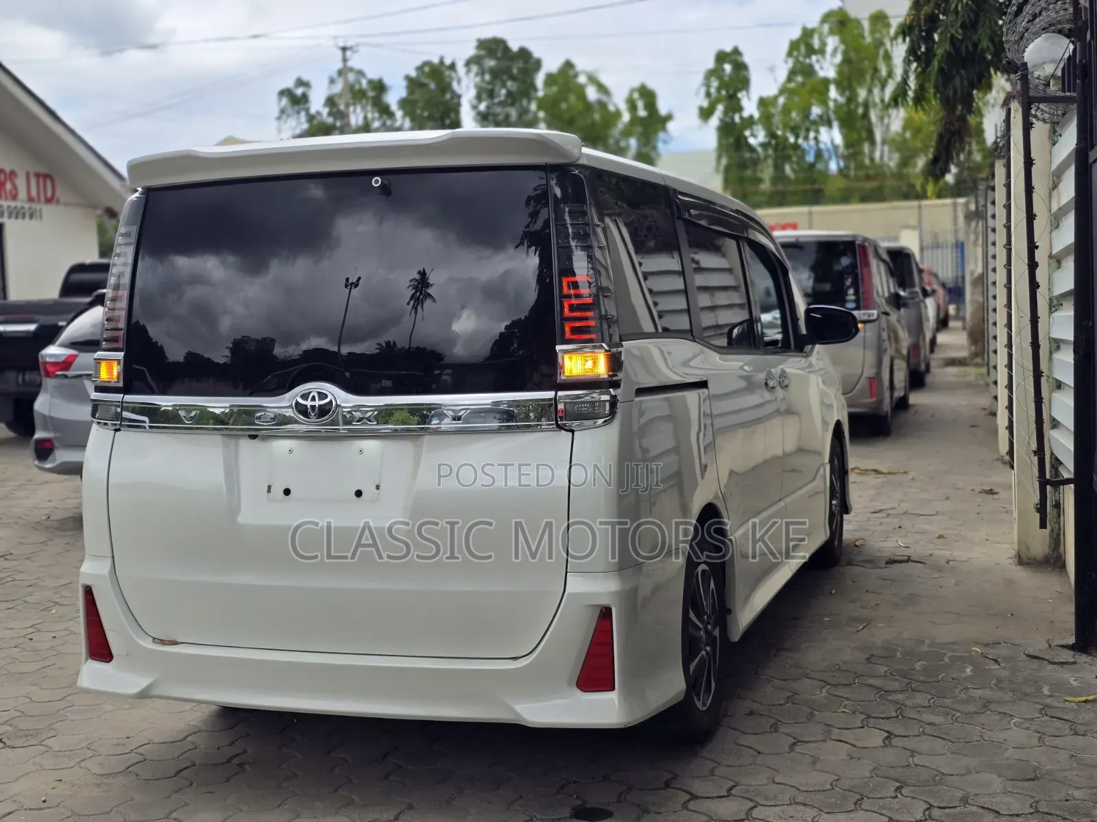 Toyota Voxy 2020 White
