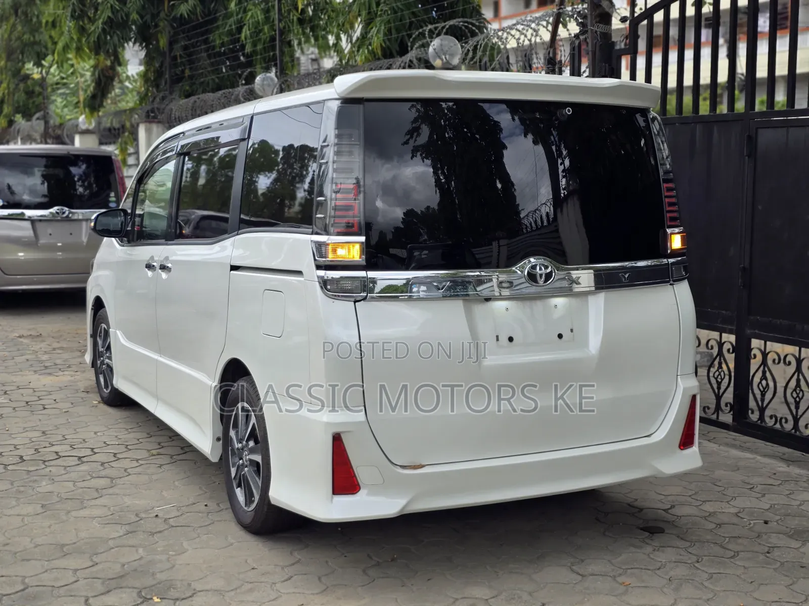 Toyota Voxy 2020 White