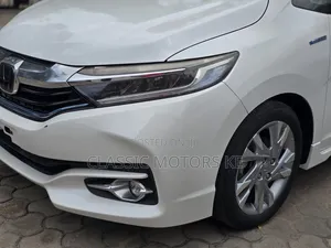 Honda Fit Shuttle 1.5 Hybrid 2WD 2020 White