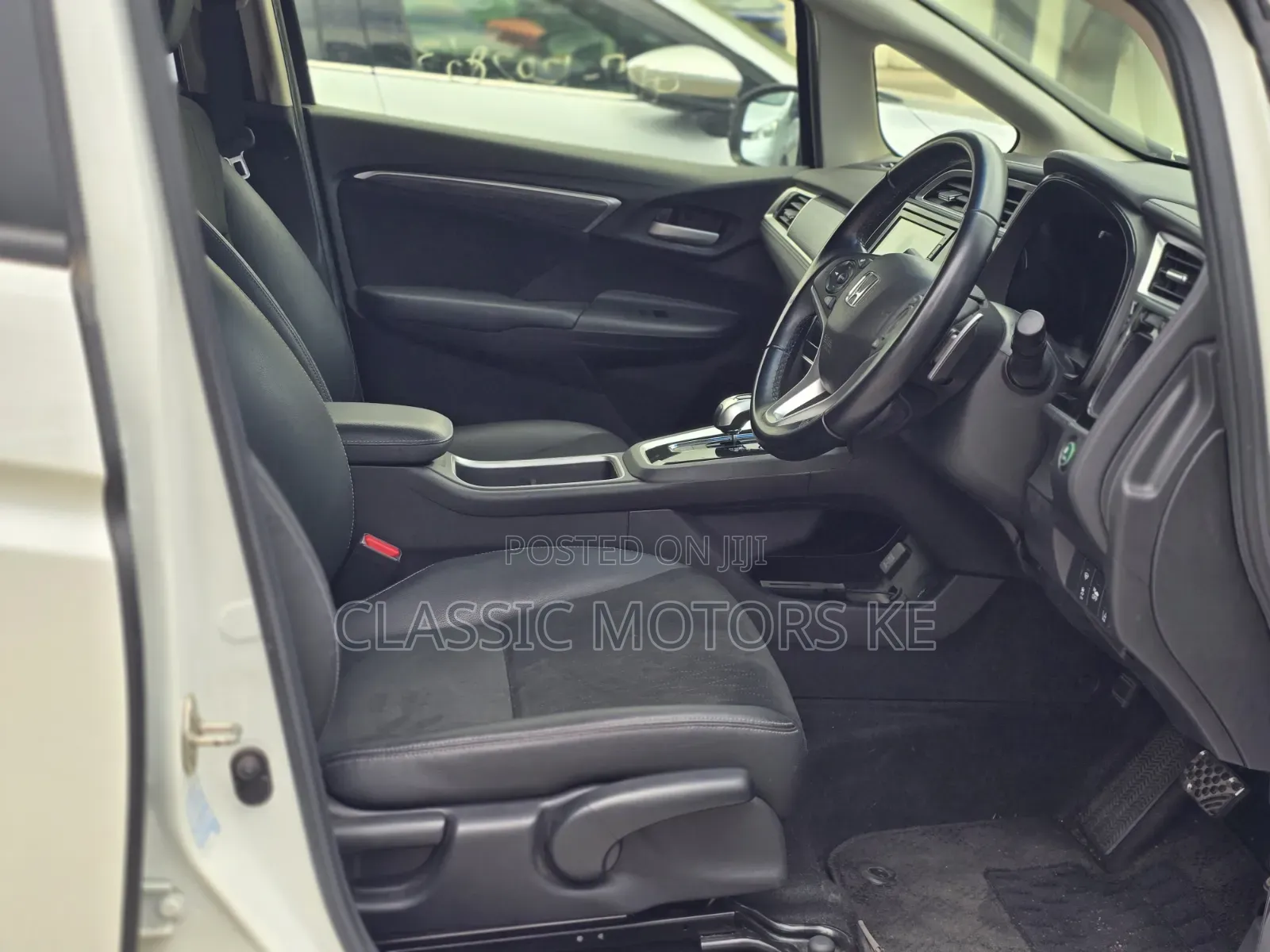 Honda Fit Shuttle 1.5 Hybrid 2WD 2020 White