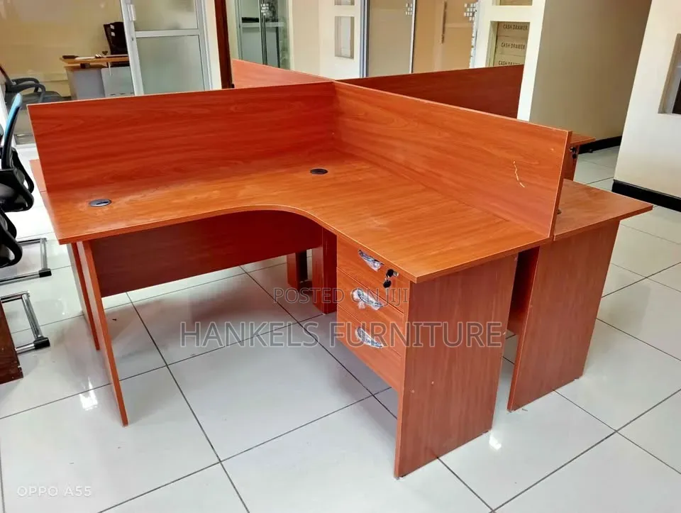 4-Way Office Work Station Partition Work Desk
