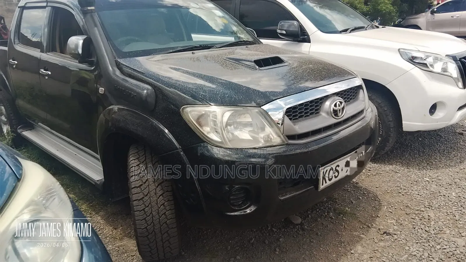 Toyota Hilux 2012 Black