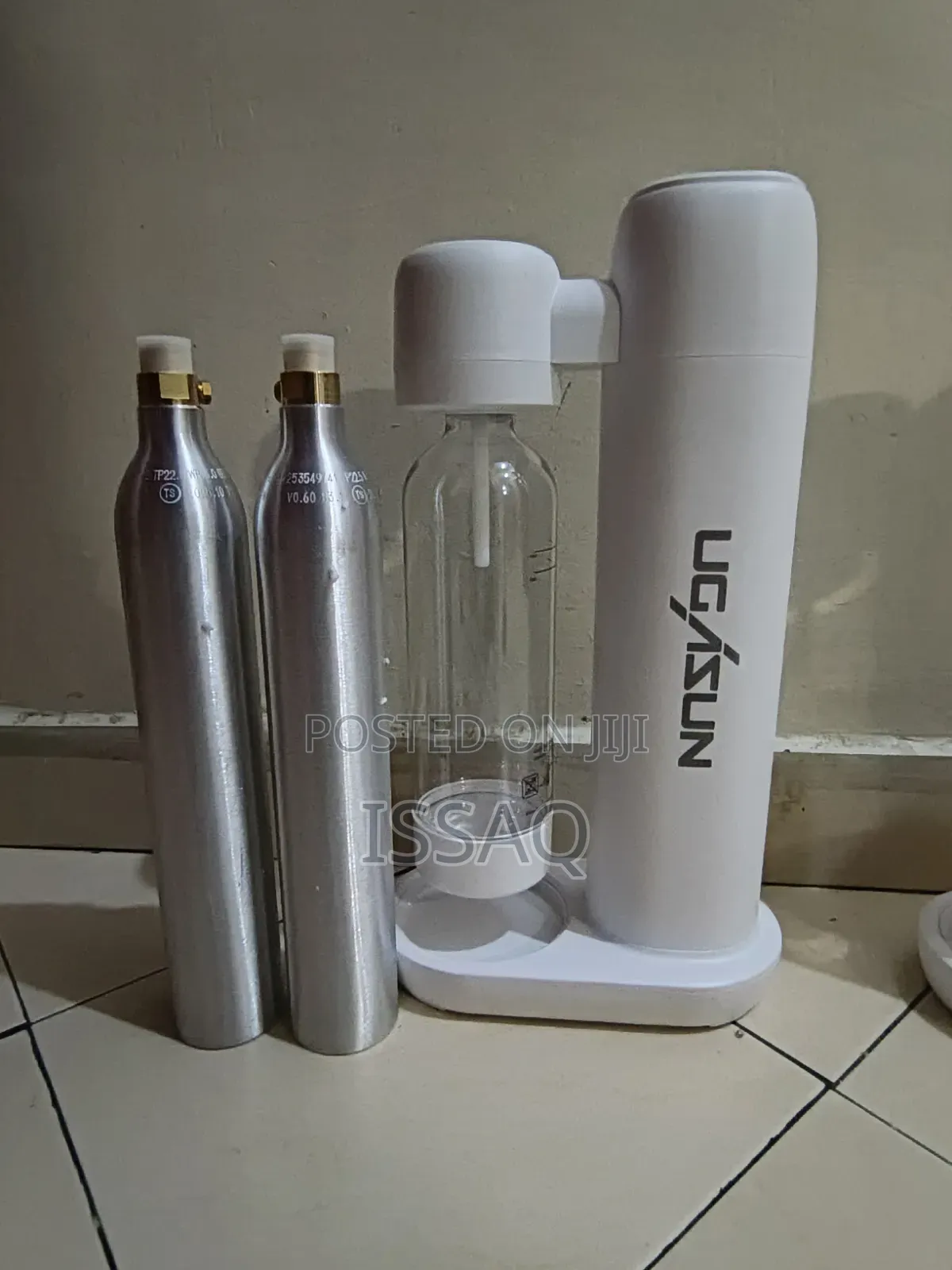 Soda Stream / Soda Water Maker