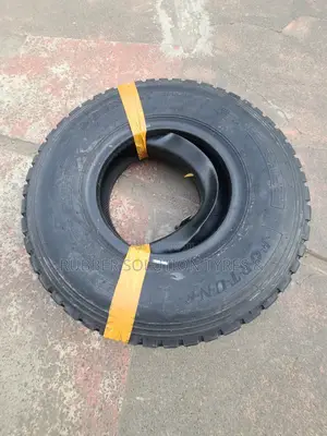 8.25 R16 Fortune Tyres Ft72 L/T 16pr