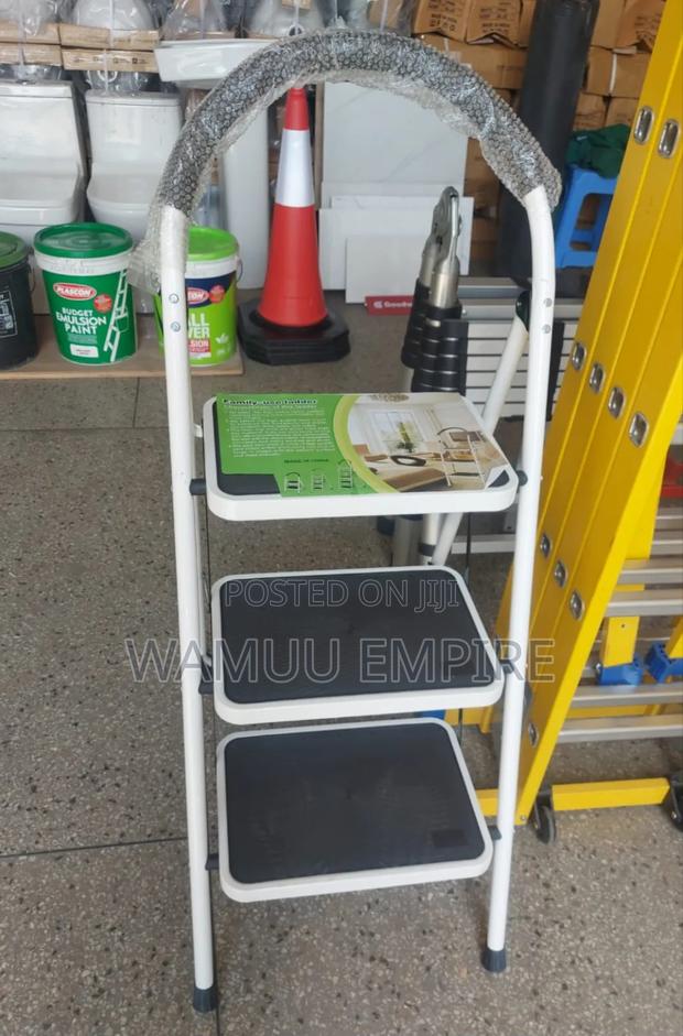 3-Step Foldable Steel Ladder