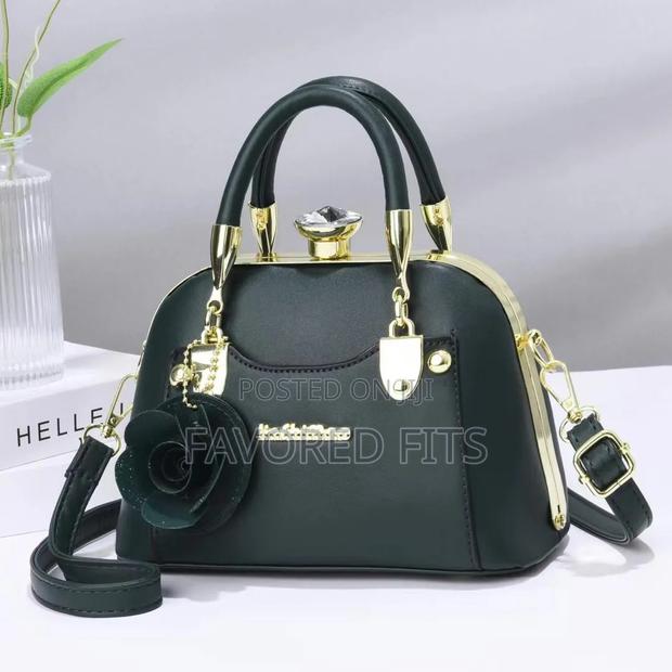 Premium Quality Handbag – Perfect for Everyday Use