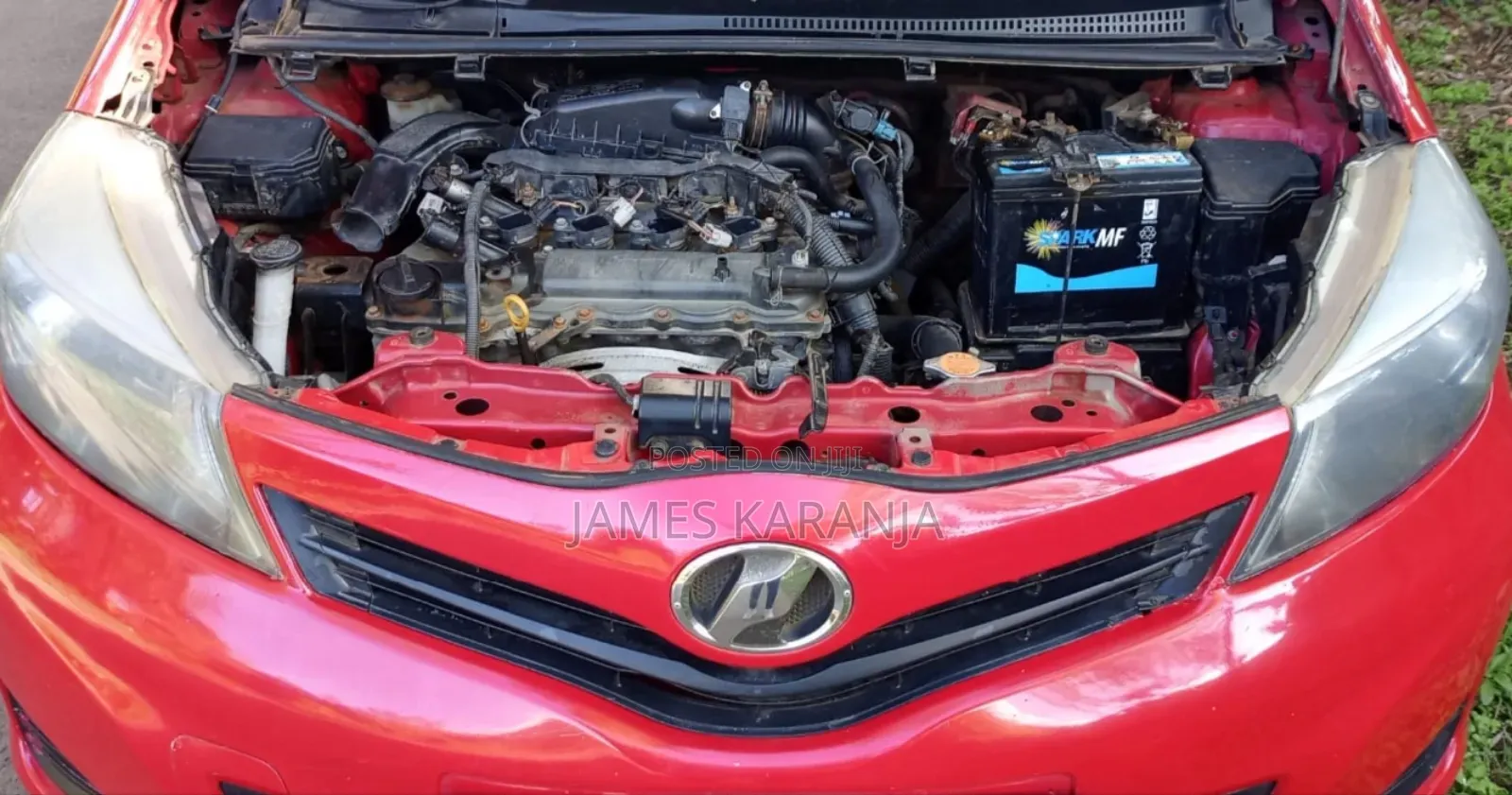 Toyota Vitz 2012 Red