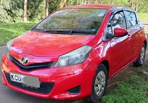 Toyota Vitz 2012 Red