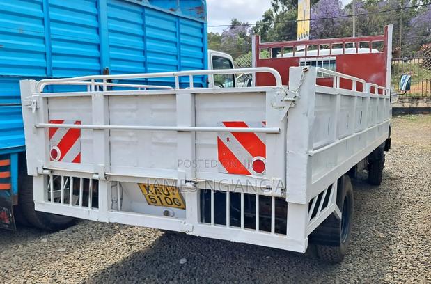 Mitsubishi Canter 4d32 - thumbnail 3