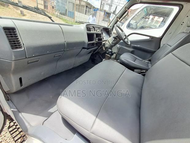 Mitsubishi Canter 4d32 - thumbnail 5