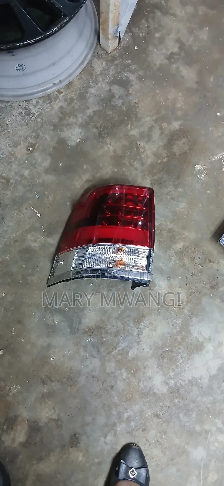 Ex Japan V8 200 Series Taillight Available