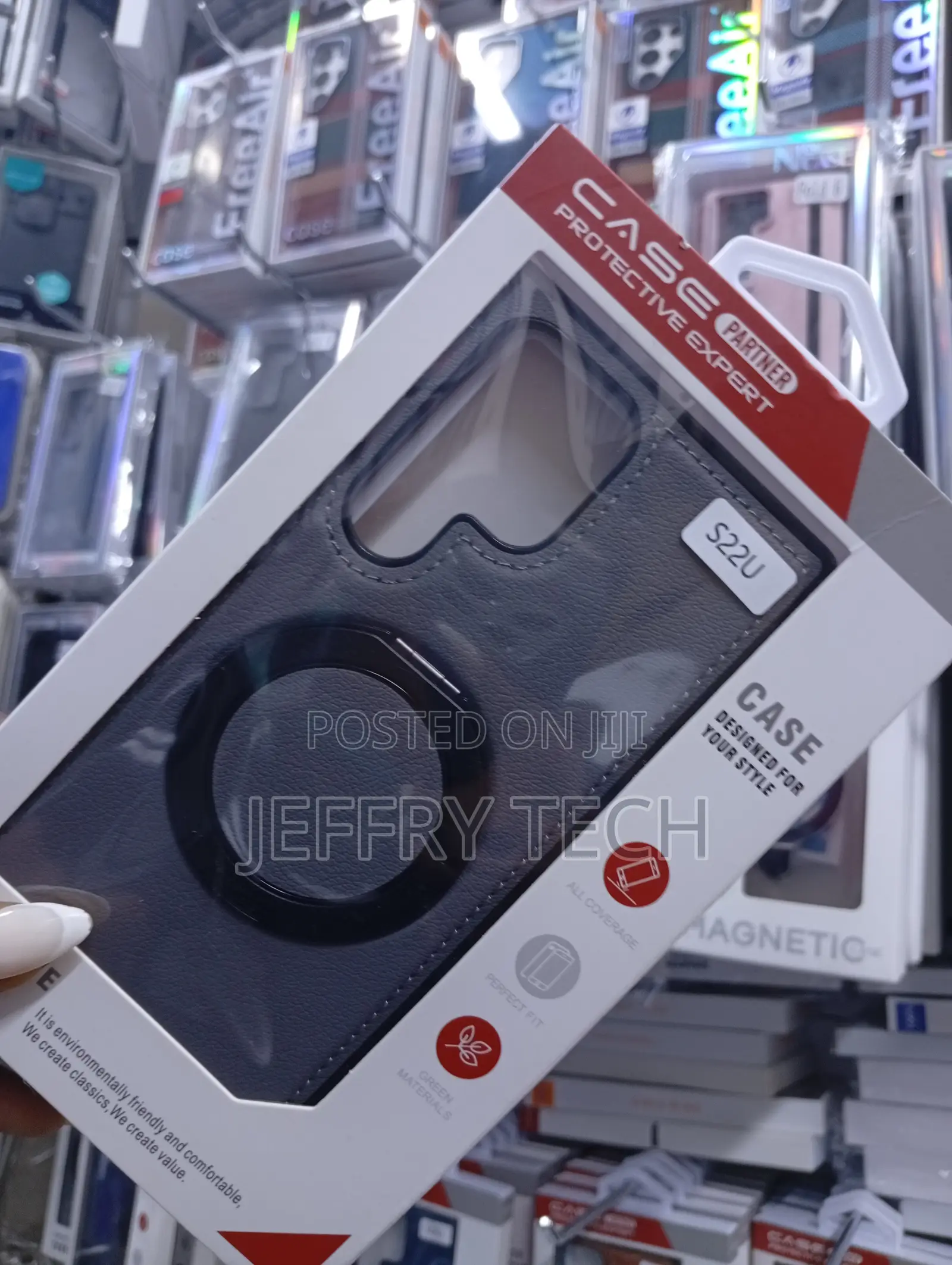 Magnetic Case Designed for the Samsung Galaxy S22 Ultra.