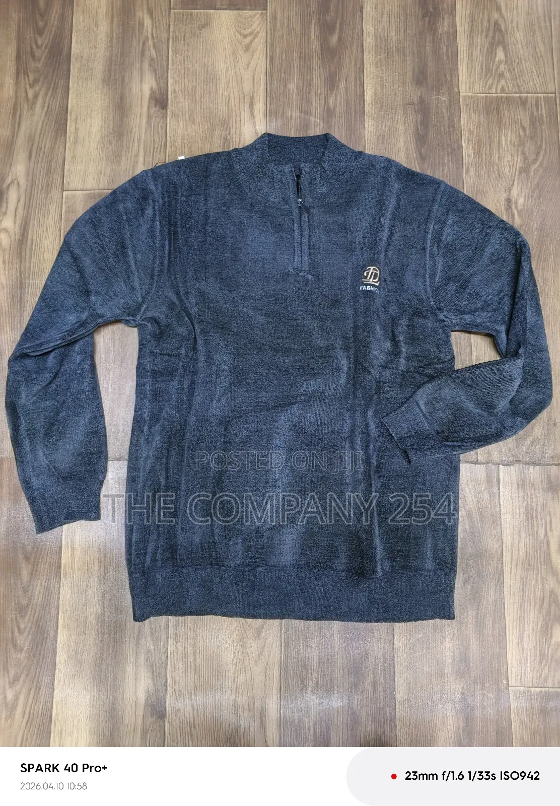 Quality Casual All Weather Fleech Unisex Quarter Zip Sweater