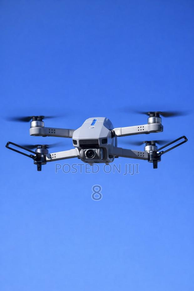 Beginner Friendly Foldable Drone – Smooth Controls