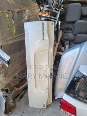 Ex Japan V8 Split Tailgate/Boot Available.