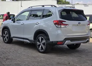 Subaru Forester 2.5i Premium AWD 2018 White