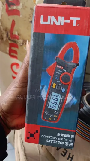 Uni-T Mini Clamp Meter Ut210