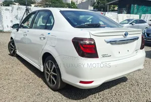 Toyota Axio 1.5 Hybrid G 2WD 2019 White