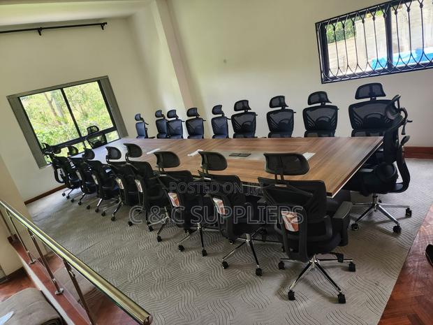 Boardroom Table - 6 Meters X 1.5 Meters - thumbnail 5