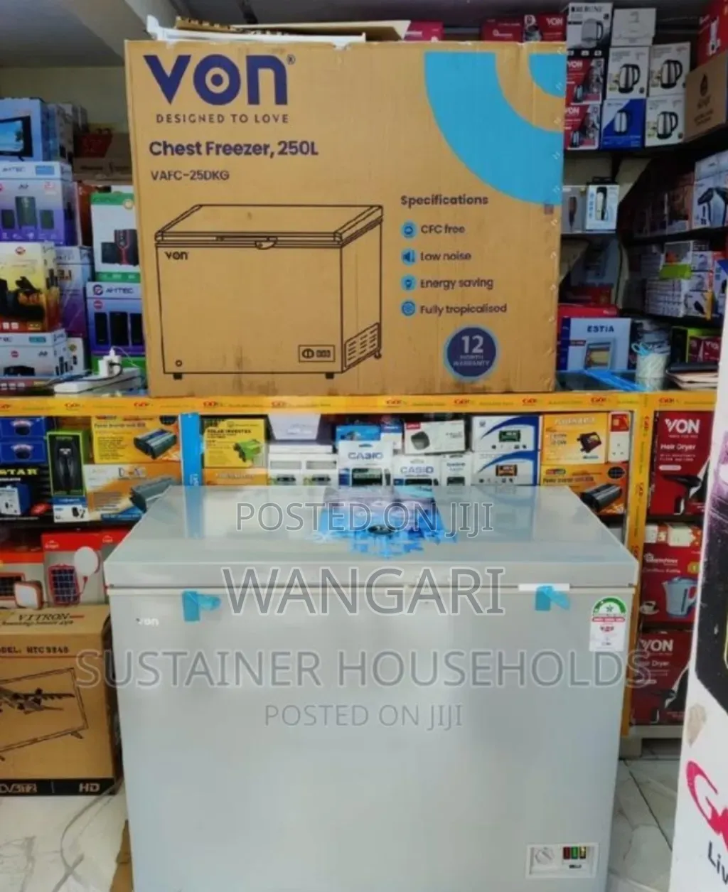 Chest Freezers. Von 250l Freezers