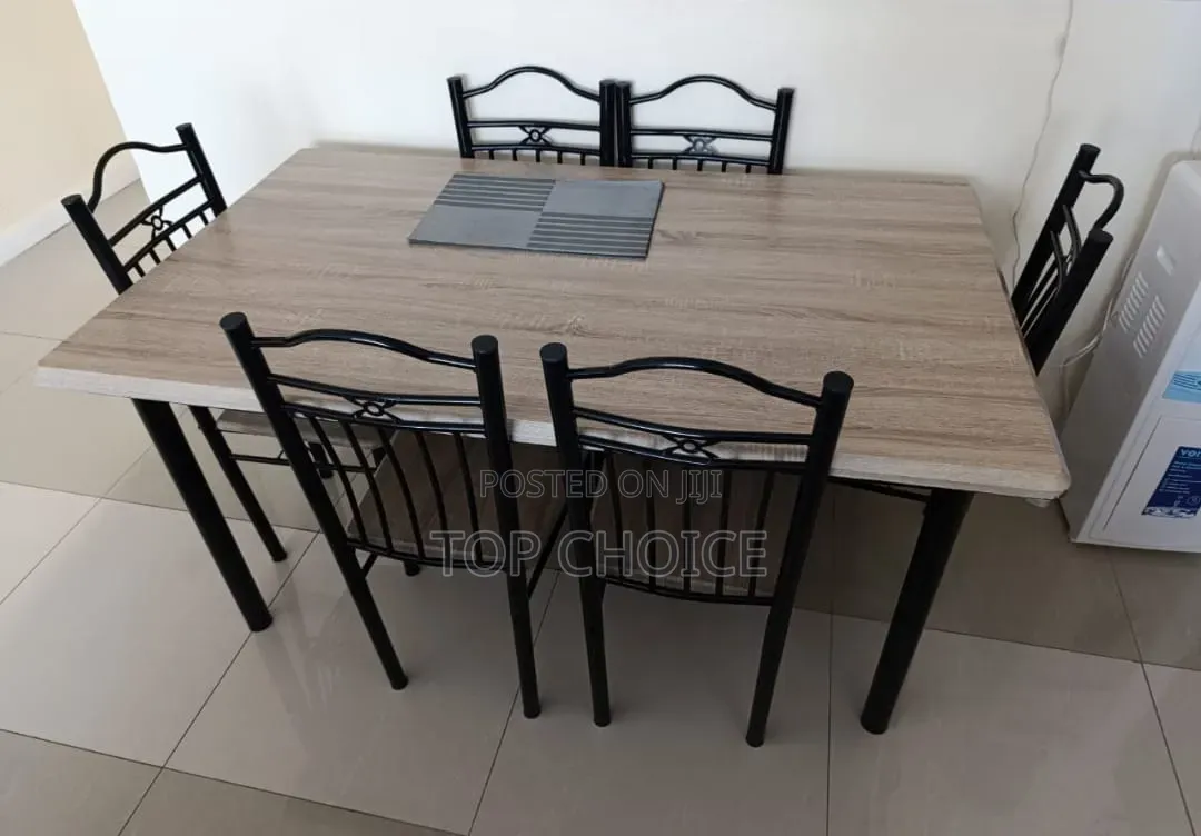 Gathering Dining Table